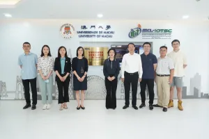 The-delegation-visits-the-State-Key-Laboratory-of-Internet-of-Things-for-Smart-City